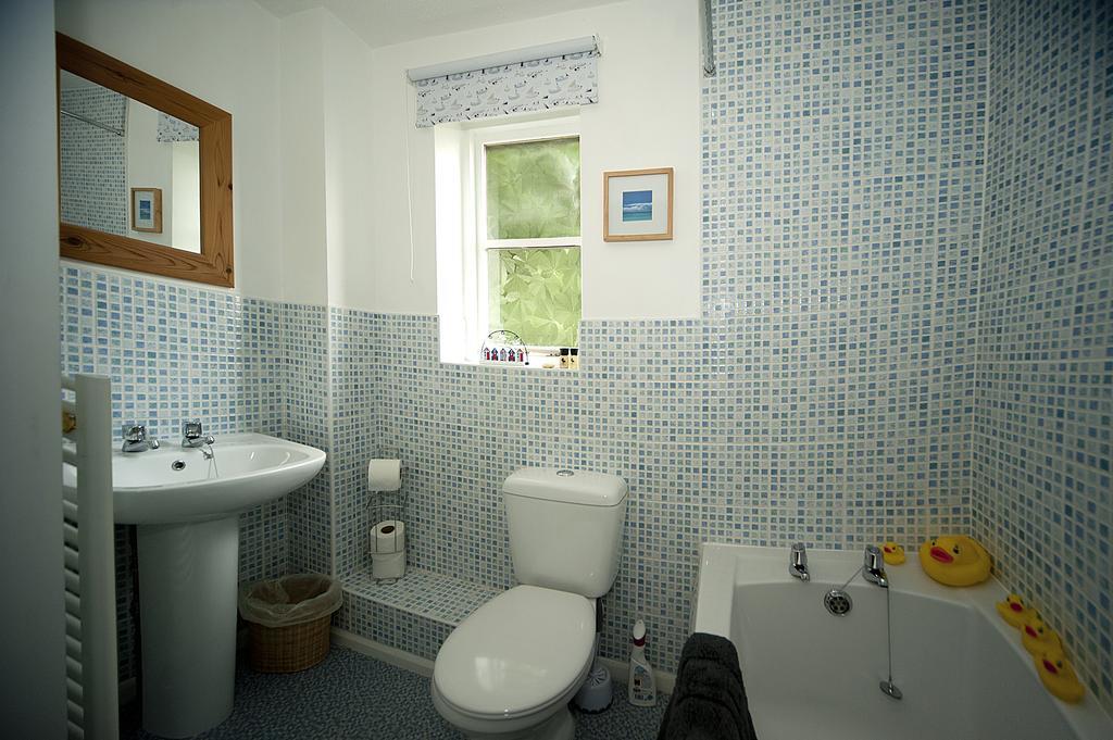Grayz Townhouse - Free Onsite Parking For 2 Cars Villa Lincoln Room photo